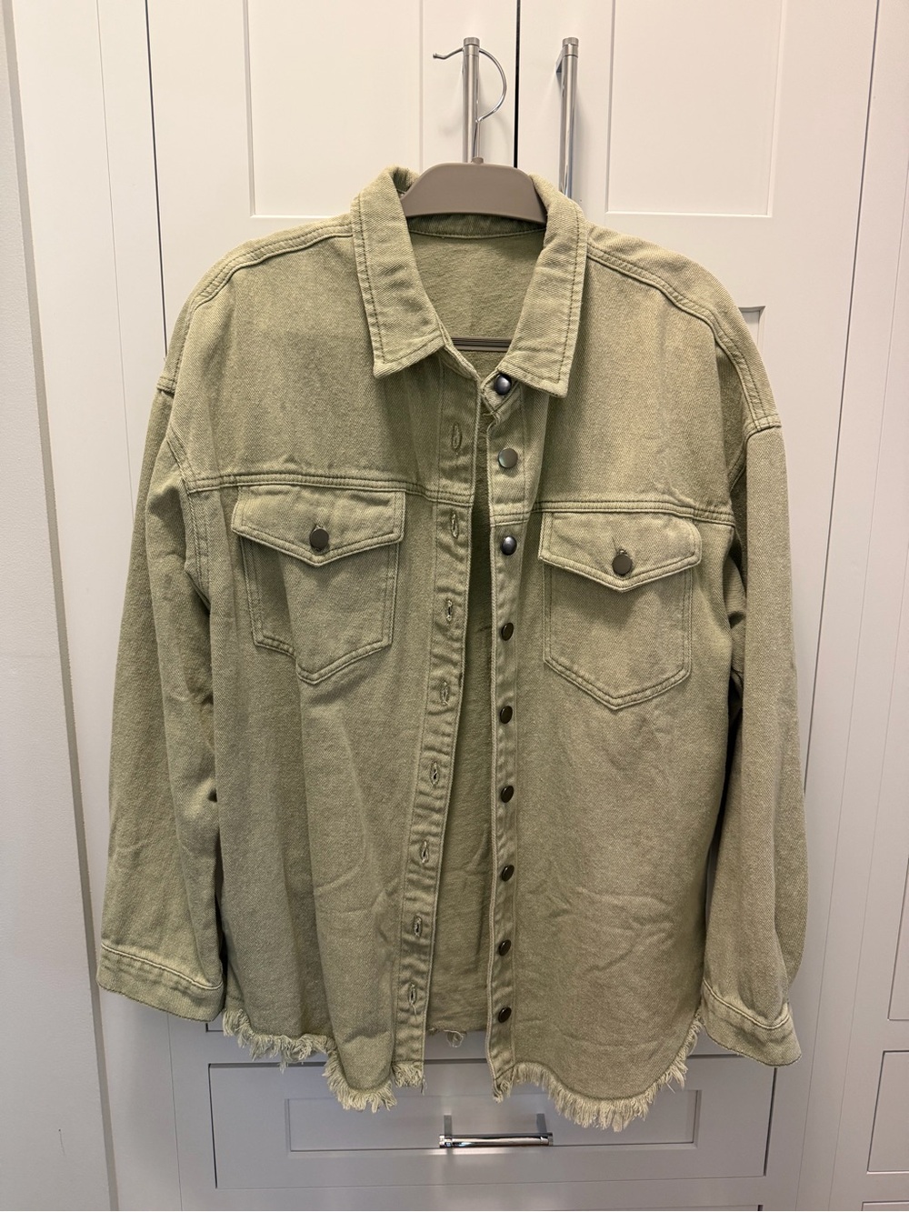 Shacket XL Women’s Green Frayed Denim